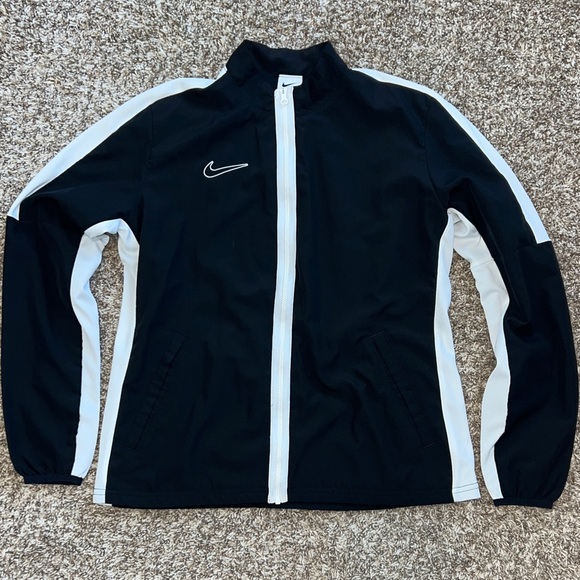 Nike Jackets & Blazers - Nike Sporty Classy Black and White Women's Windbreaker Jacket